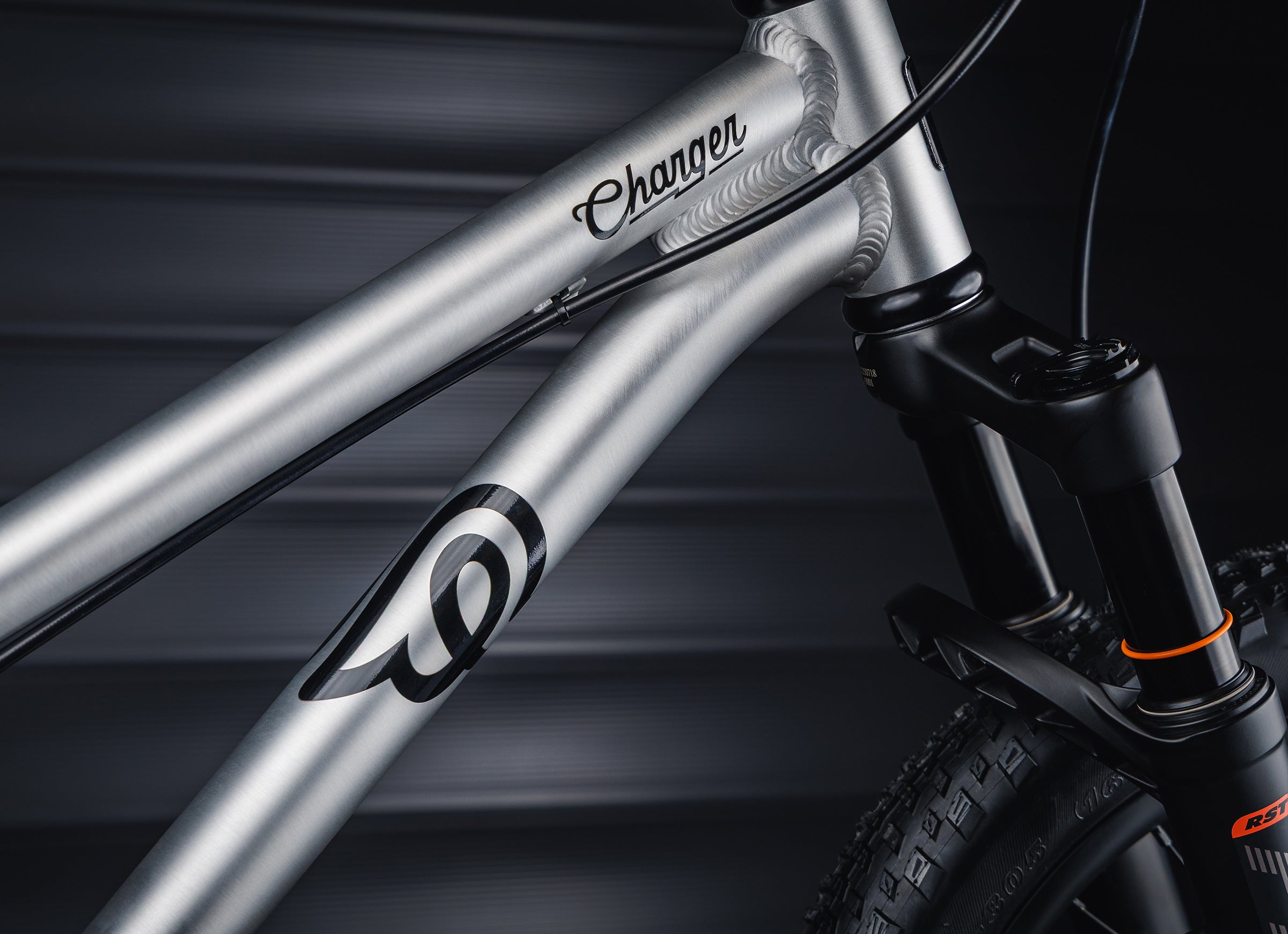 #color_brushed-aluminium
